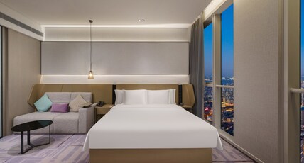Crowne Plaza DALIAN XINGHAI Room Type - 1 King Standard Lounge Access Crowne Plaza DALIAN XINGHAI Room Type - 1 King Standard Lounge Access
