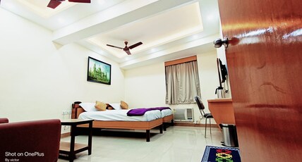 HOTEL GOLDENKEY Room Type - Premium Room