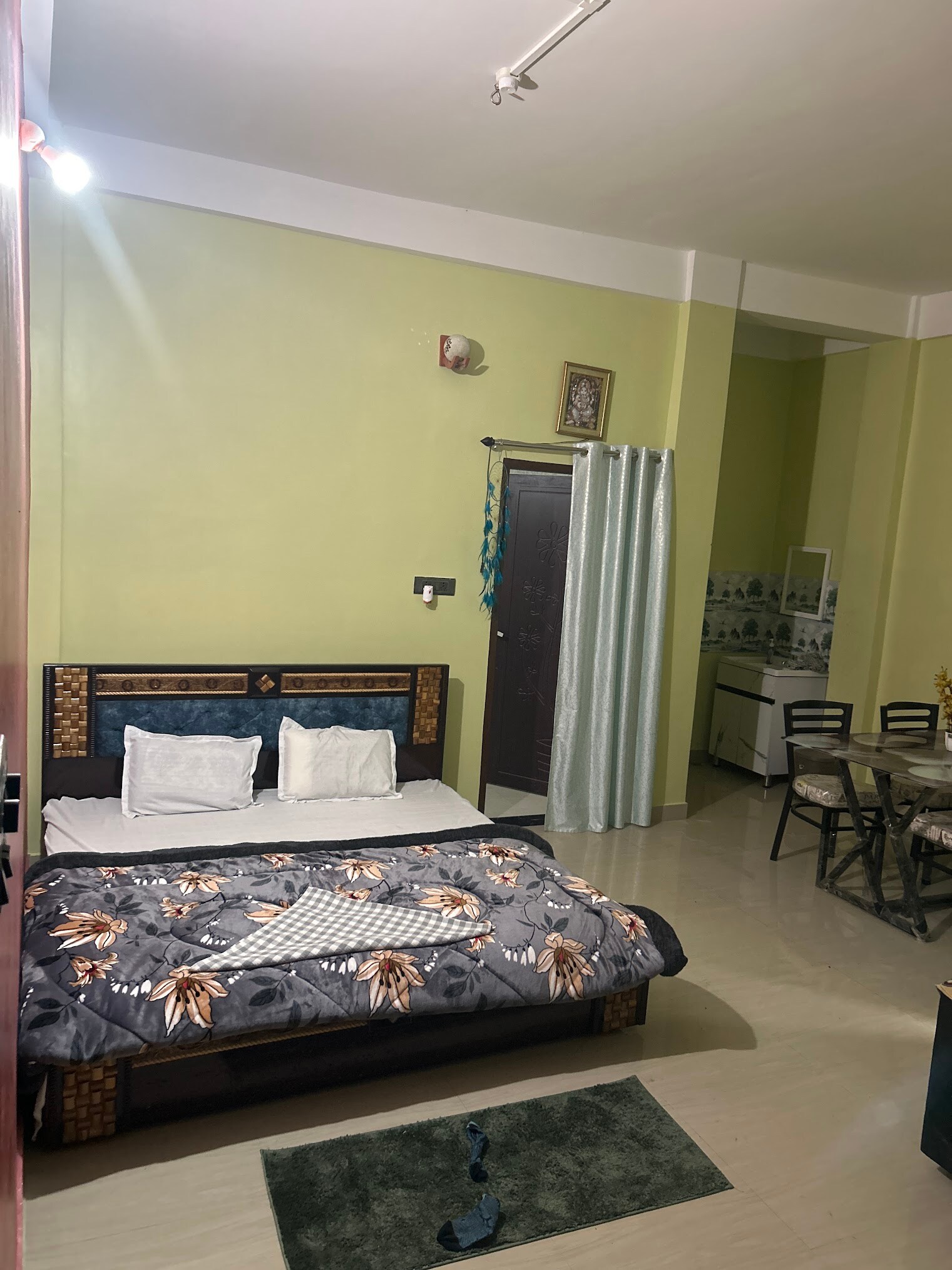 jajbor homestay - Tap to explore photos