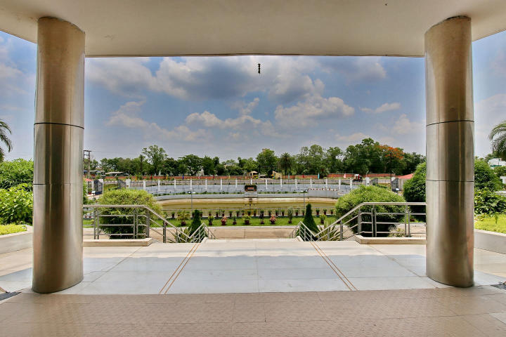 Golden Park Hotel & Resort - Tap to explore photos