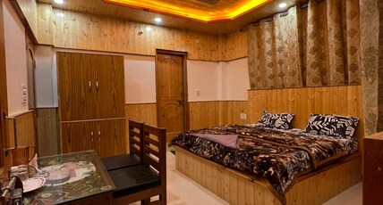 Hotel Swarg dwar Room Type - Deluxe Room with Mountain View