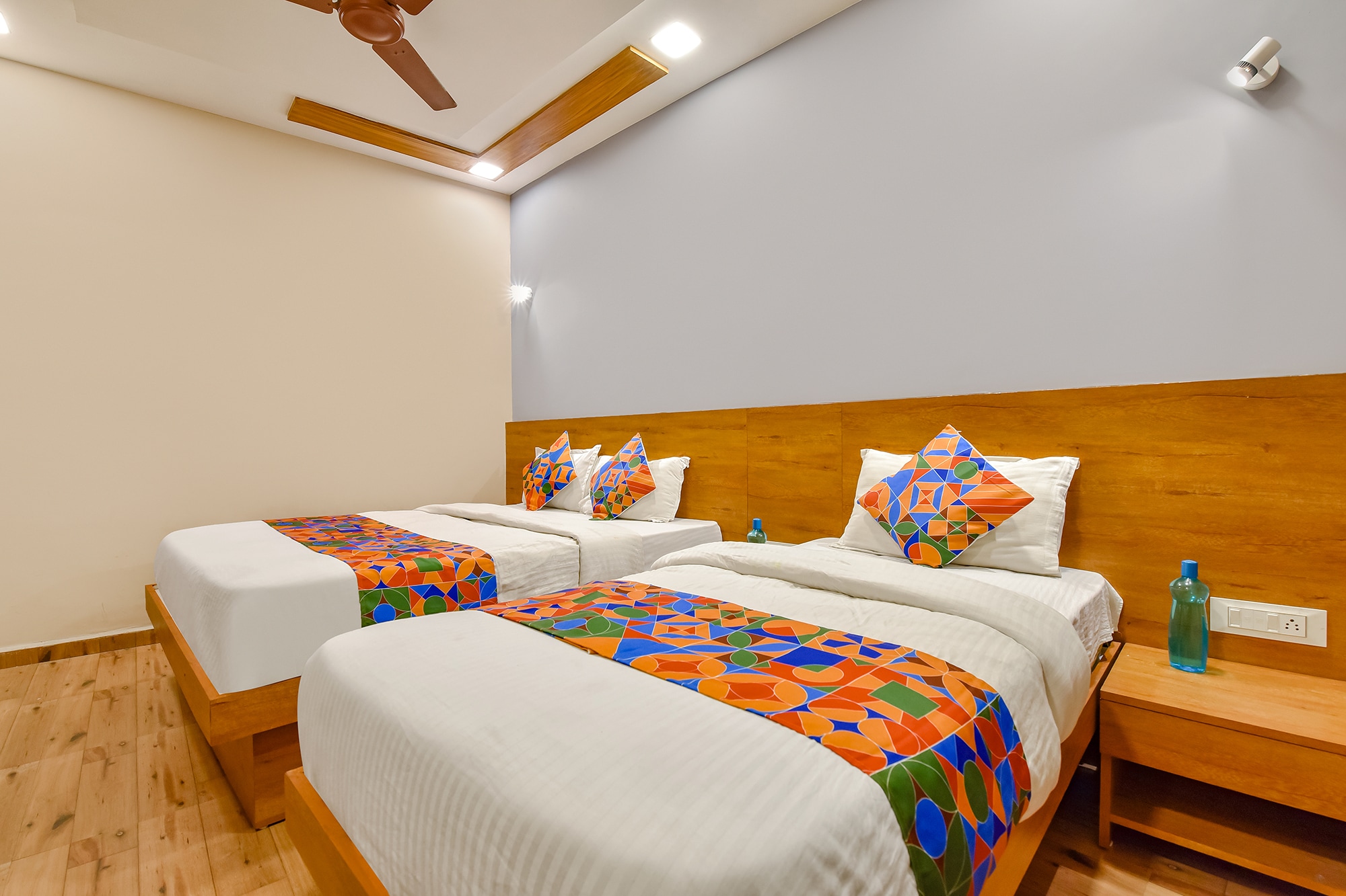 Hotel Gokul Villa - Tap to explore photos