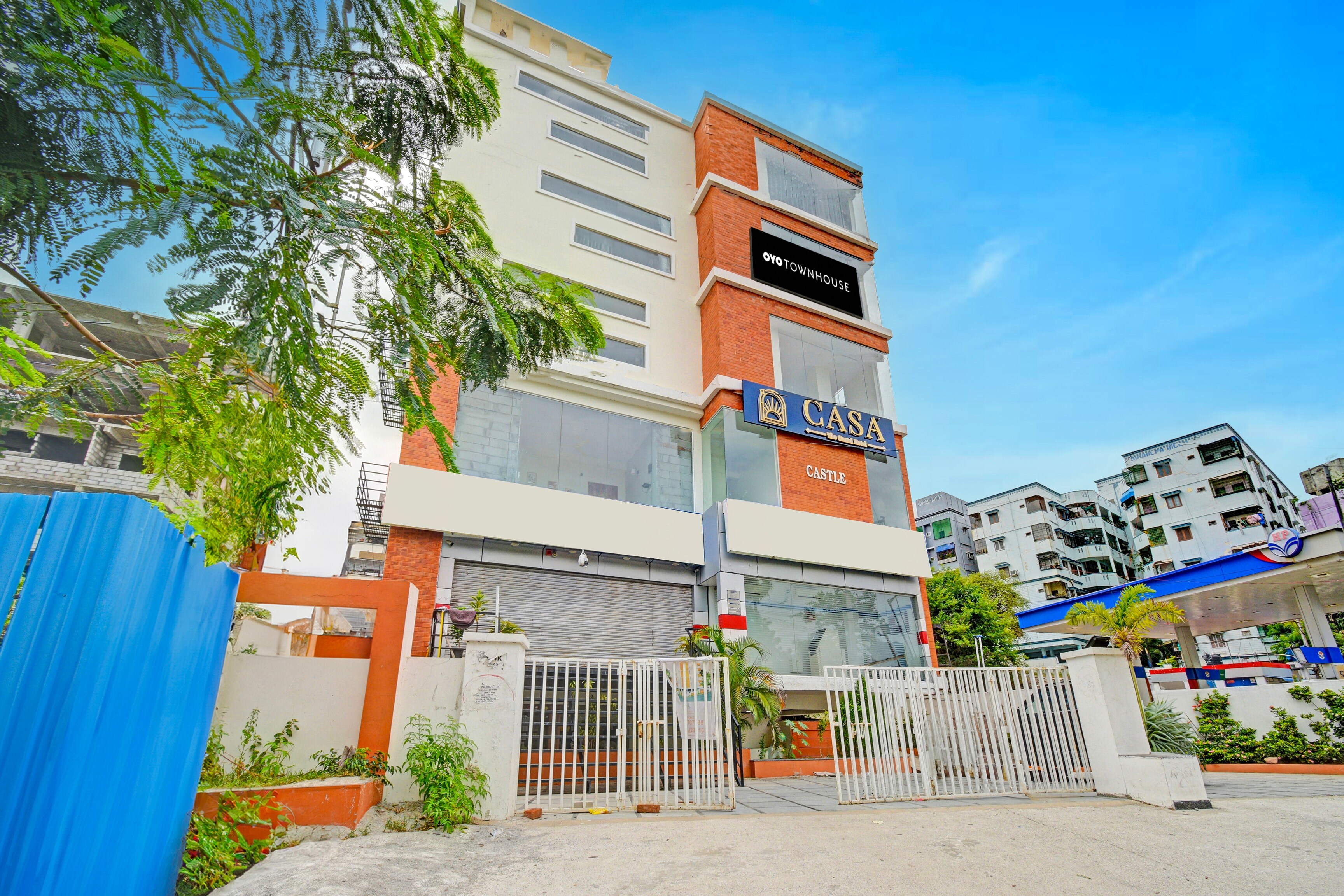 Super Townhouse CASA GRAND ECIL - Tap to explore photos