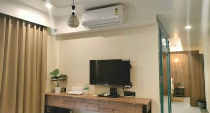 HOTEL ABHIJIT Room Type - SUITE