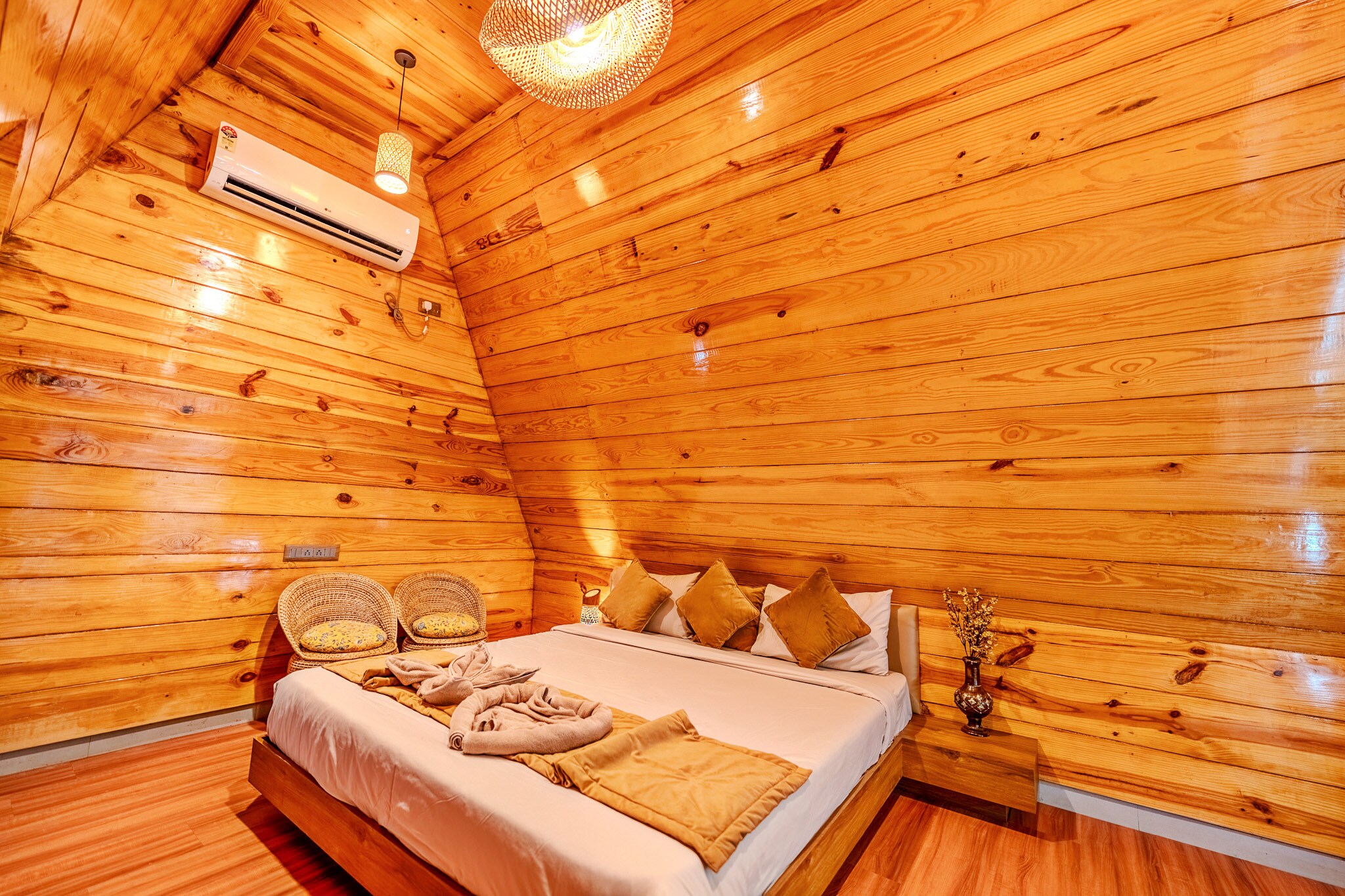 Kaadgal Eco Retreat - Tap to explore photos