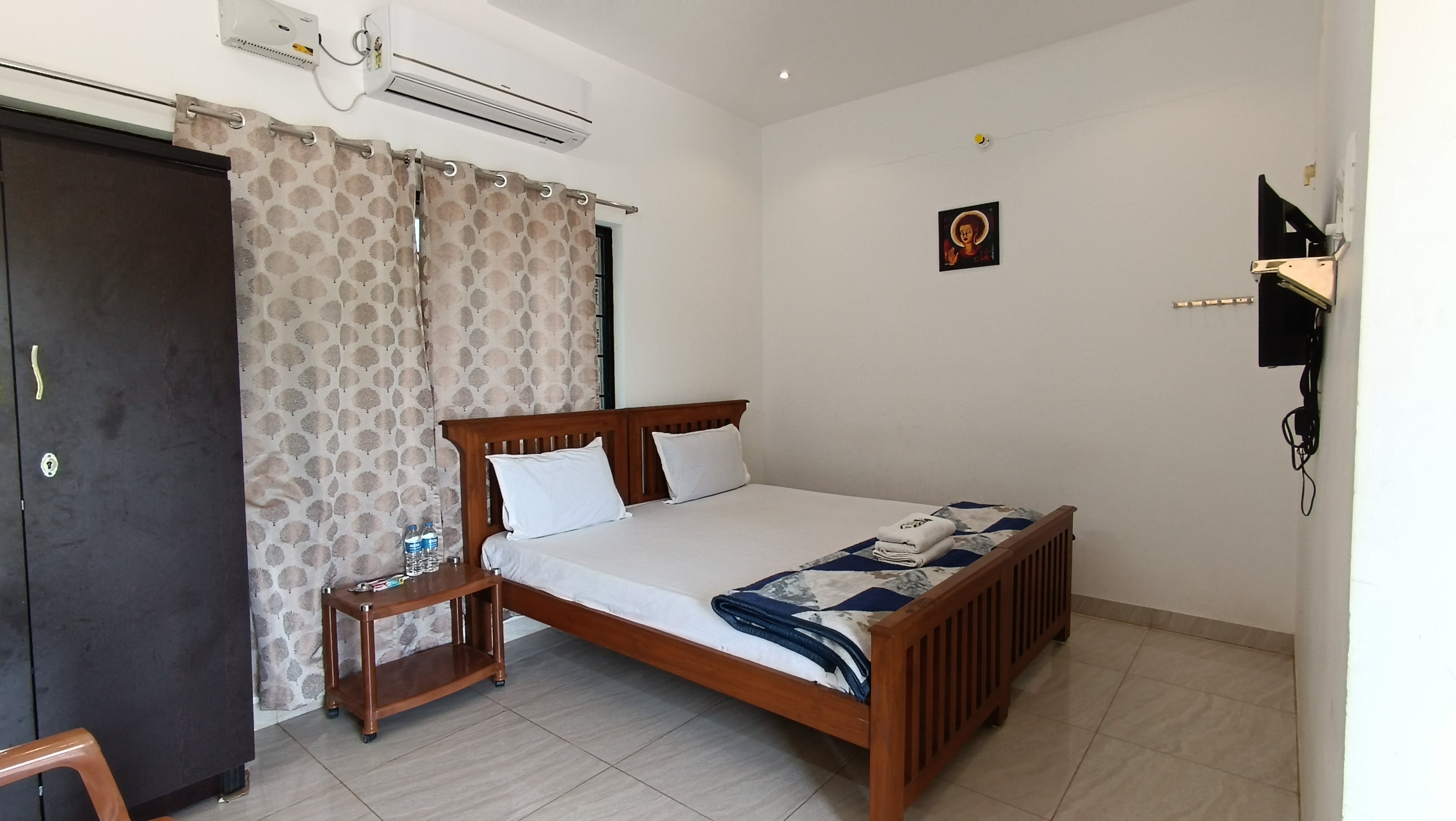 OCEAN SANDS RESIDENCY - Tap to explore photos