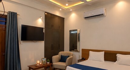 Amritprabha Kunj Home Stay Room Type - Bedroom 1 Amritprabha Kunj Home Stay Room Type - Bedroom 1