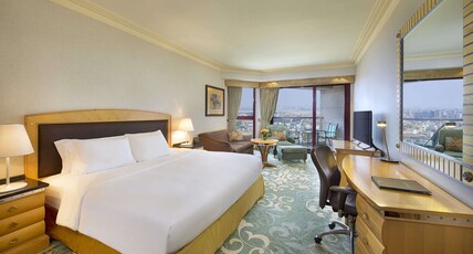 Jeddah Hilton Room Type - KING DELUXE CITY VIEW