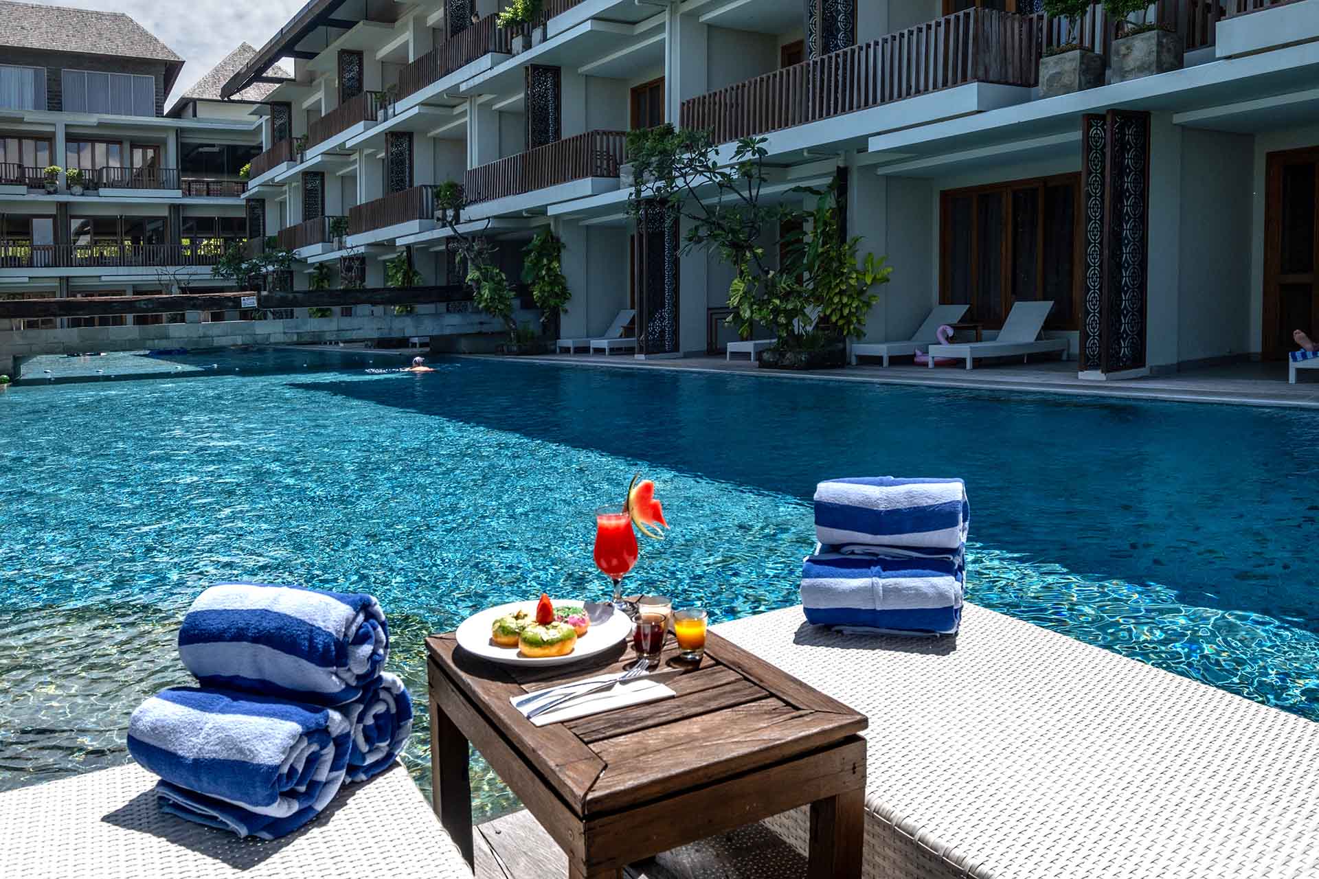 Swarga Suites Bali Berawa, Marclan Collection - Tap to explore photos