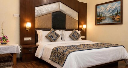 Mountain Breeze Room Type - Deluxe Room 102