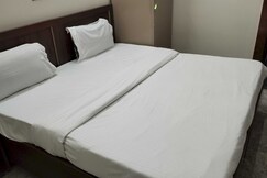 Hotel O Sector 27 Noida Formerly Hans Residency