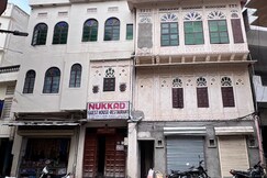 Nukkad Guest House Near Lake Pichola