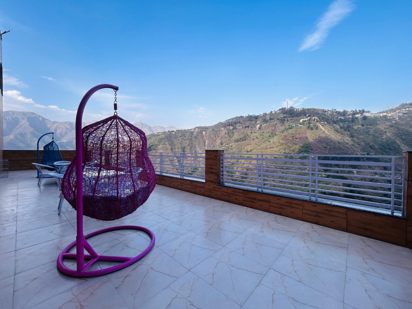 Sach Hotels And Resorts - Doon Valley - Tap to explore photos