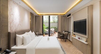 Nirvana Luxury Hotel Room Type - Suite Room