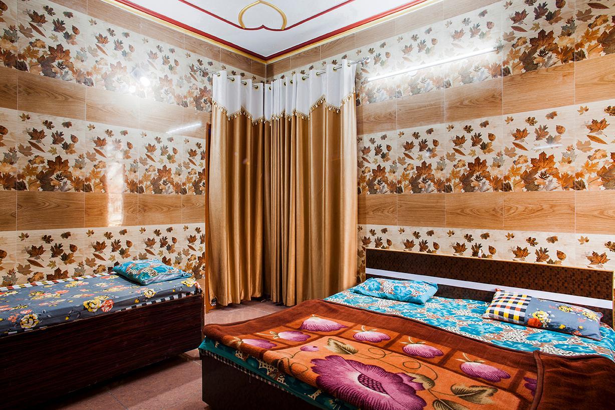 Anil Guest House - Tap to explore photos