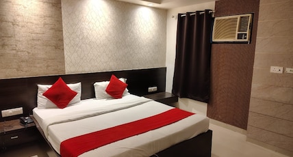 Hotel Shelter 150 M From Charbagh Railway Station Room Type - Deluxe - FREE EARLY CHECK-IN AT 07:30 AM ( SUBJECT TO AVAILABILITY ) Hotel Shelter 150 M From Charbagh Railway Station Room Type - Deluxe - FREE EARLY CHECK-IN AT 07:30 AM ( SUBJECT TO AVAILABILITY )