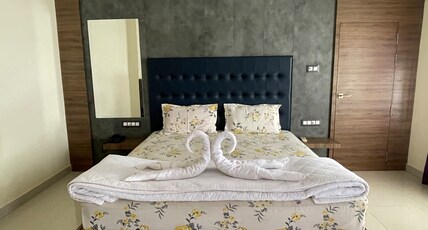 Hotel Lake View Room Type - Family Suite with Balcony