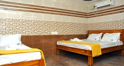 BMC FUNCTION HAALL & RESIDENCY Room Type - Deluxe Suite Room