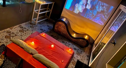 Unique Penthouse with a Big Balcony and Projector Room Type - Unique Penthouse with a Big Balcony and Projector Unique Penthouse with a Big Balcony and Projector Room Type - Unique Penthouse with a Big Balcony and Projector