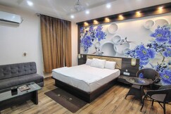 THE HOTEL ROYAL PADMAWATI