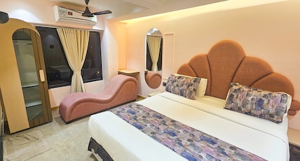 HOTEL NOVA BLING Room Type - SPECIAL 245 SOFA SUITE, High Speed Internet with 55 Inch Android Smart T.V. For Netflix and Chill HOTEL NOVA BLING Room Type - SPECIAL 245 SOFA SUITE, High Speed Internet with 55 Inch Android Smart T.V. For Netflix and Chill