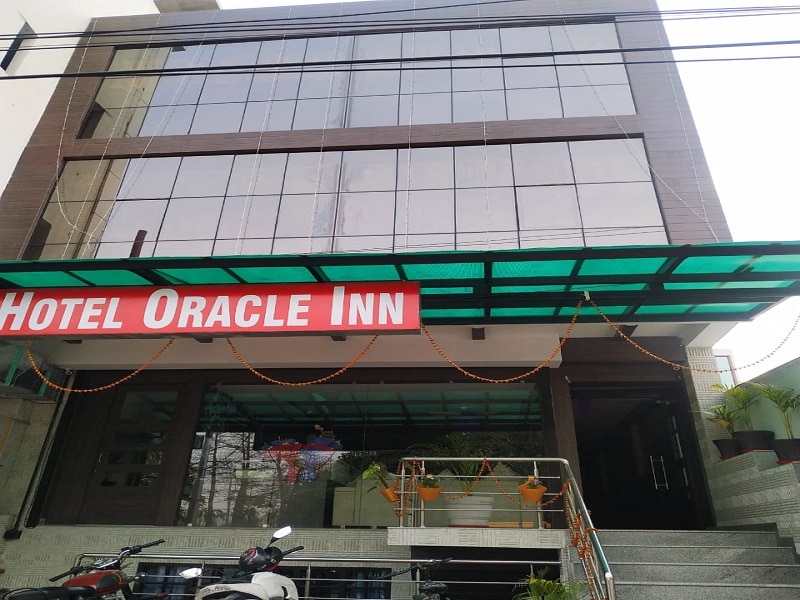 ORACLE INN - Tap to explore photos