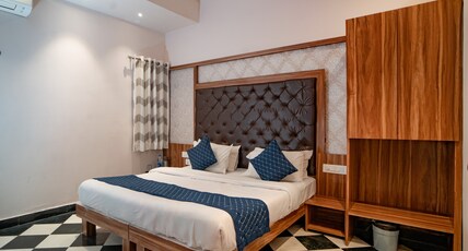 The Uddhav Elite Room Type - Deluxe Room (Sanitized)