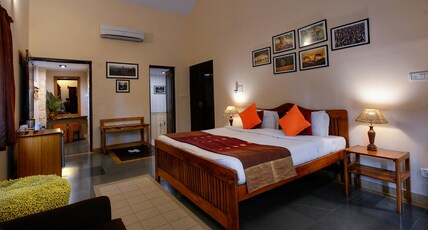 Pench Jungle Camp Room Type - Deluxe Safari Cottage