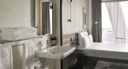Novotel Abidjan Marcory Room Type - Superior Executive Room, 1 king-size bed, access to the Executive Lounge