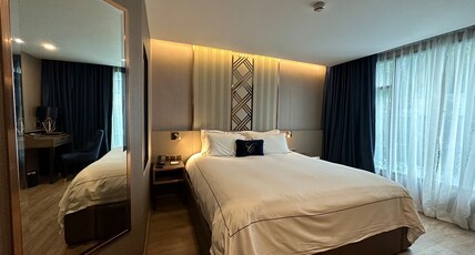 GLOW Sukhumvit 5 Room Type - Family Suite