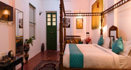 Luigi Villa Room Type - Superior Suite Room