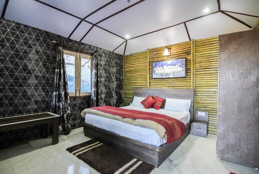 Glamwood Resort