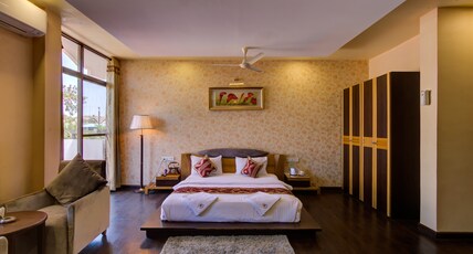Hotel Heera Executive Room Type - Presidential Suite
