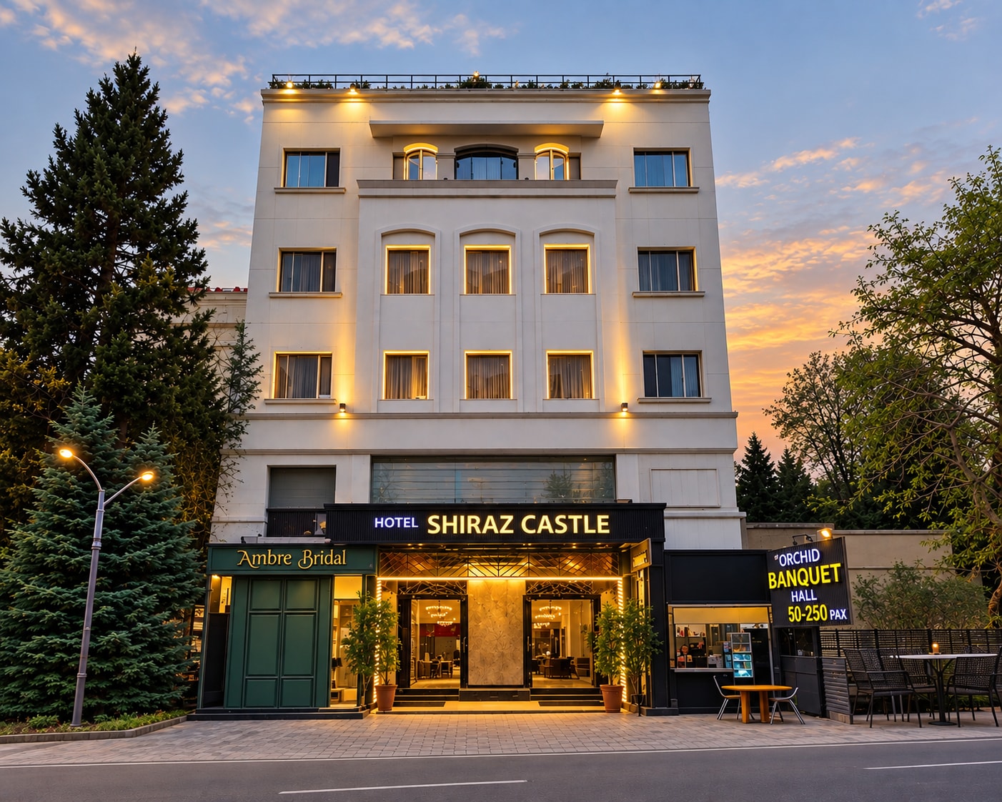 Hotel Shiraz Castle | Free Railway Station Pickup - Tap to explore photos