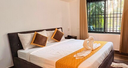 Unnati Luxury Home Stay Room Type - 1 BHK AC Family Room