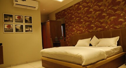 HOTEL REVA Room Type - Semi Deluxe