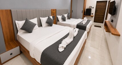 HOTEL BHUJIYO HILLS Room Type - family Deluxe