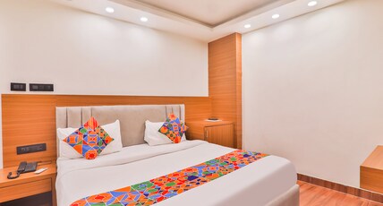 FabHotel Shaurya Inn Room Type - Deluxe Room