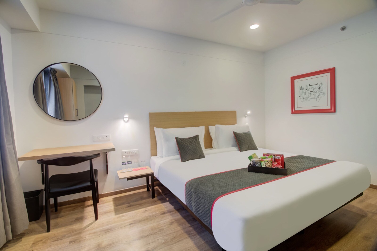 Hooliv Atlantis - Tap to explore photos