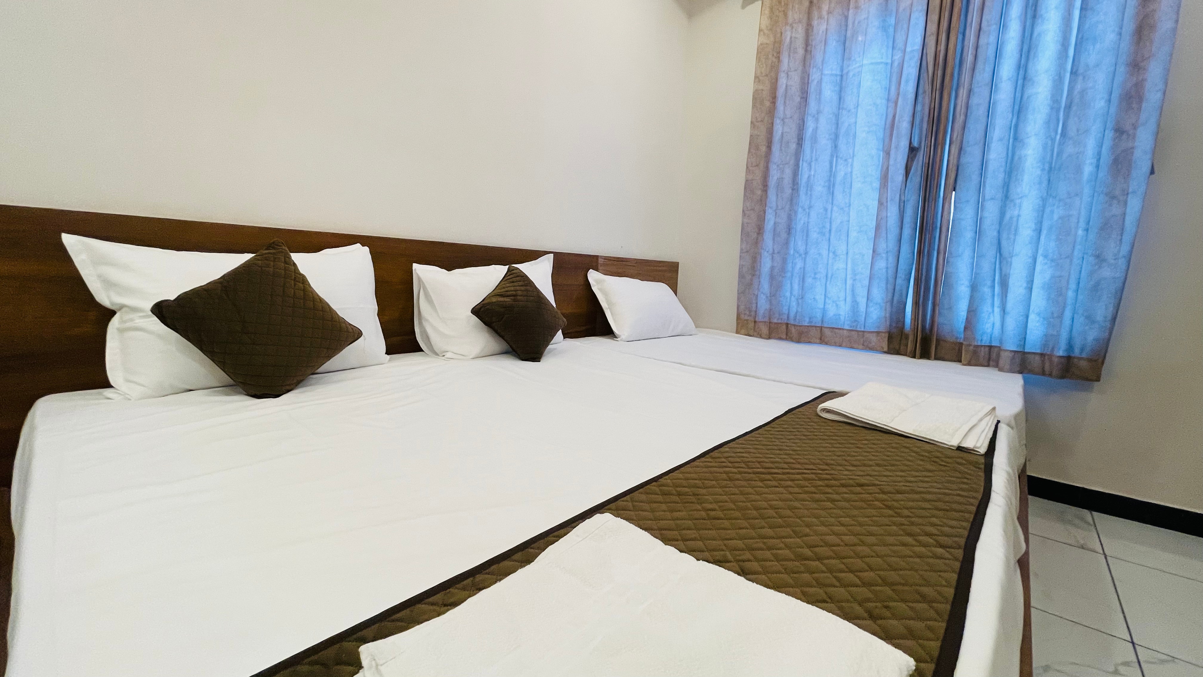 Hotel Pushkar Town - Tap to explore photos