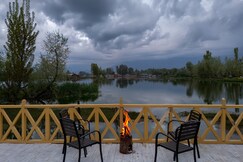 Address of Aab Villa - LuruxyLake Front Retreat