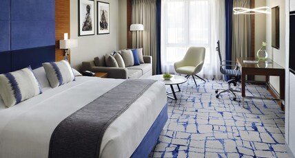 Movenpick Hotel & Apartments Bur Dubai Room Type - Executive King
