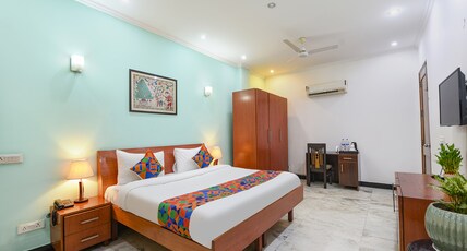 FabHotel The Silken Stay 130 Room Type - Deluxe Room
