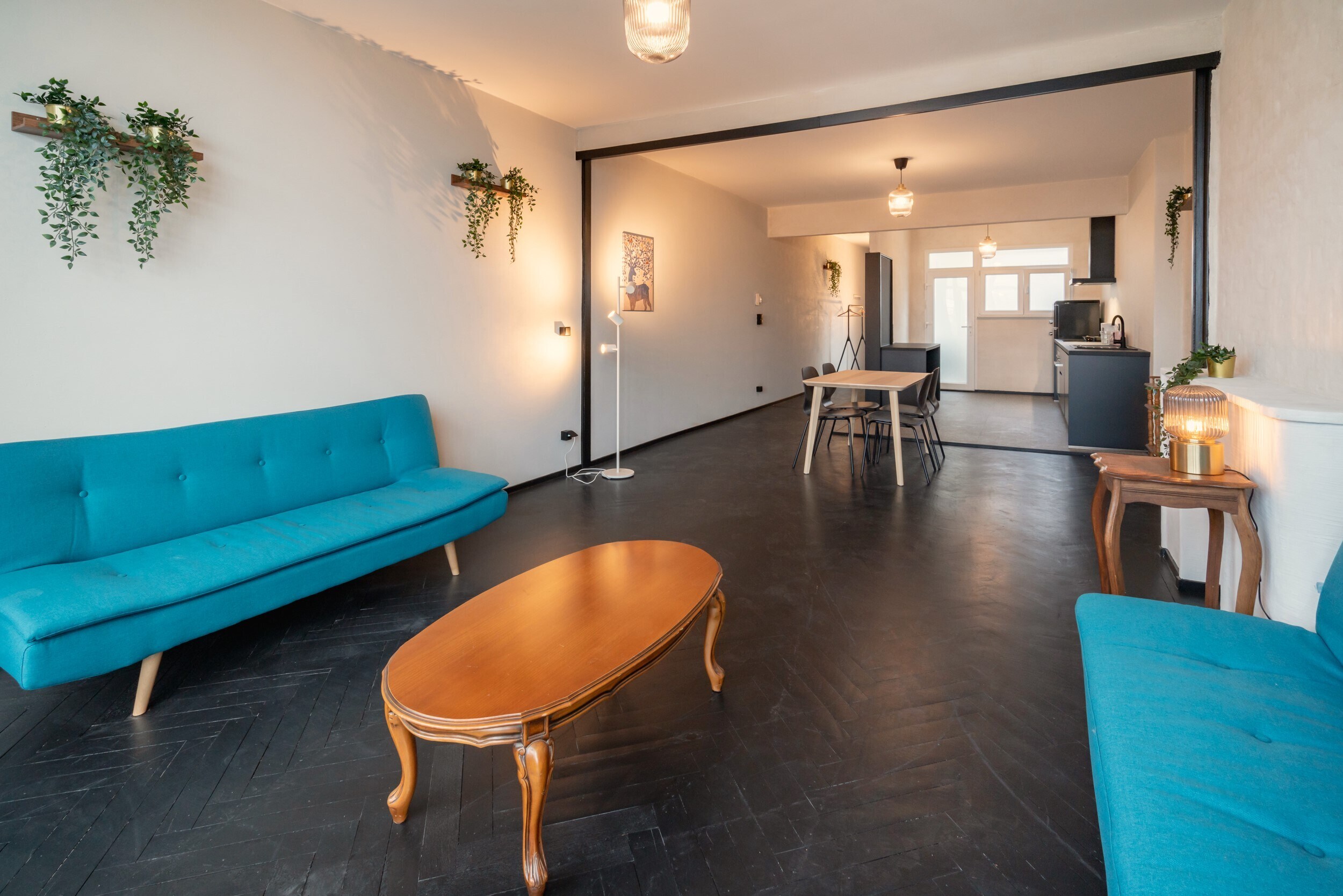Comfortable 2BR Apartment - Central Antwerp - Tap to explore photos