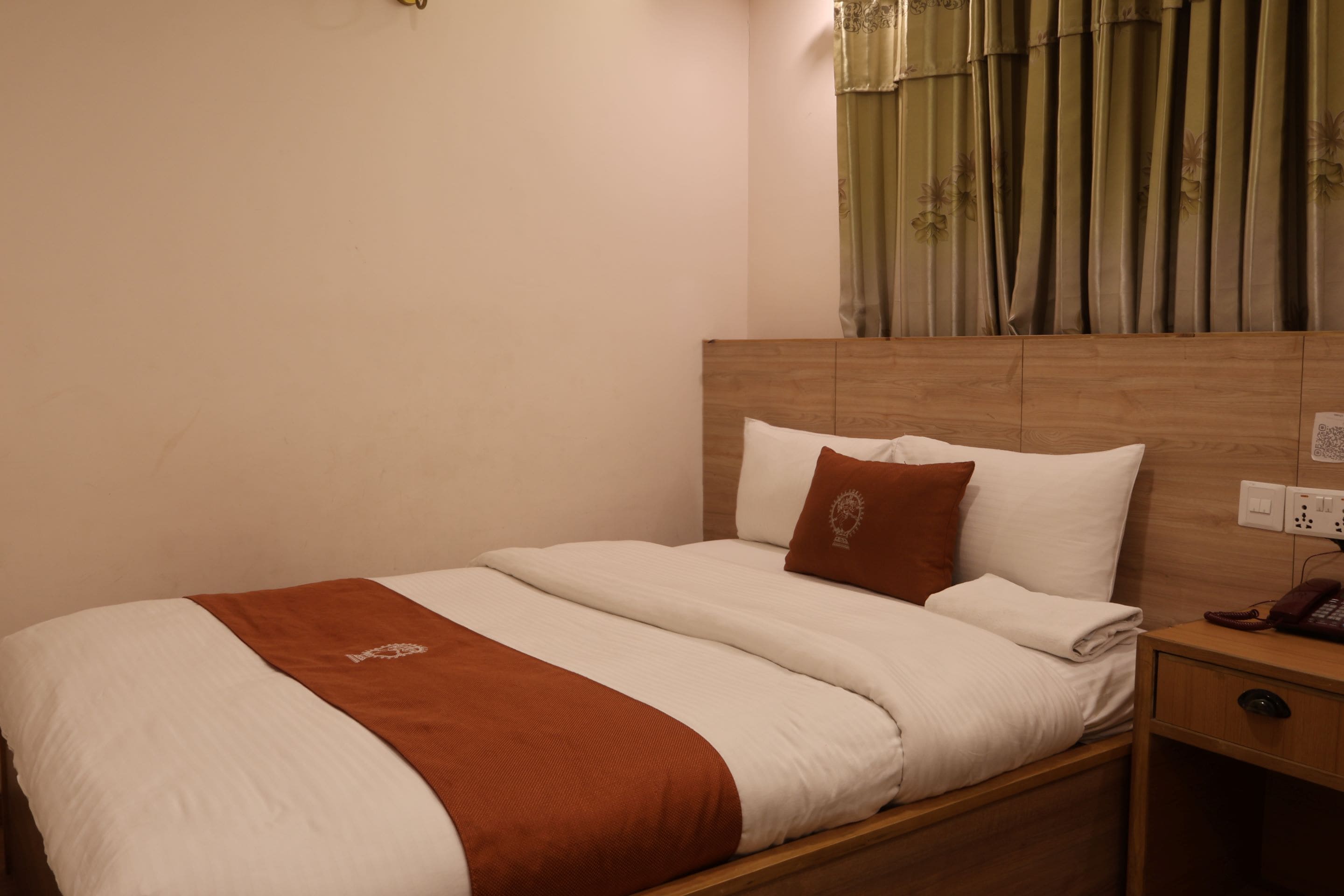 OYO 820 Hotel Natraj - Tap to explore photos