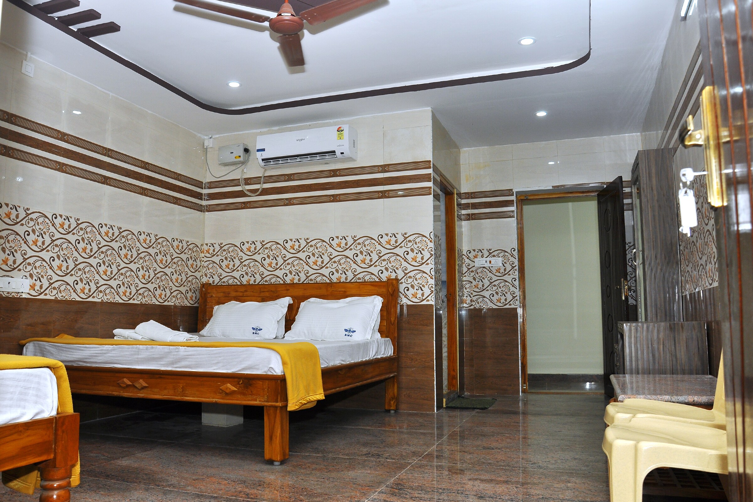 BMC FUNCTION HAALL & RESIDENCY - Tap to explore photos