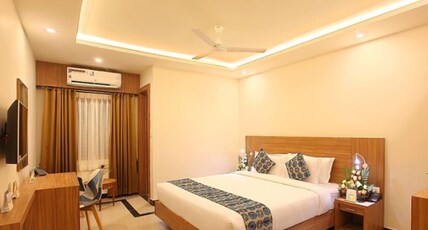 Hotel Heyday Inn Room Type - Deluxe Hotel Heyday Inn Room Type - Deluxe