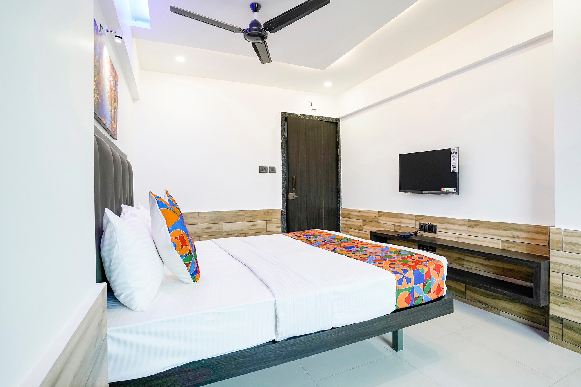 Hotel Prestige Elite Near Railway Station - Tap to explore photos