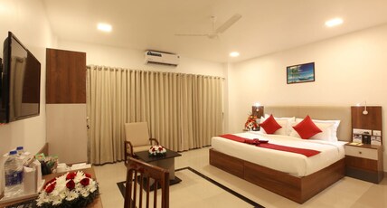 Hotel Ashok International Thiruvalla Room Type - Deluxe Double Room