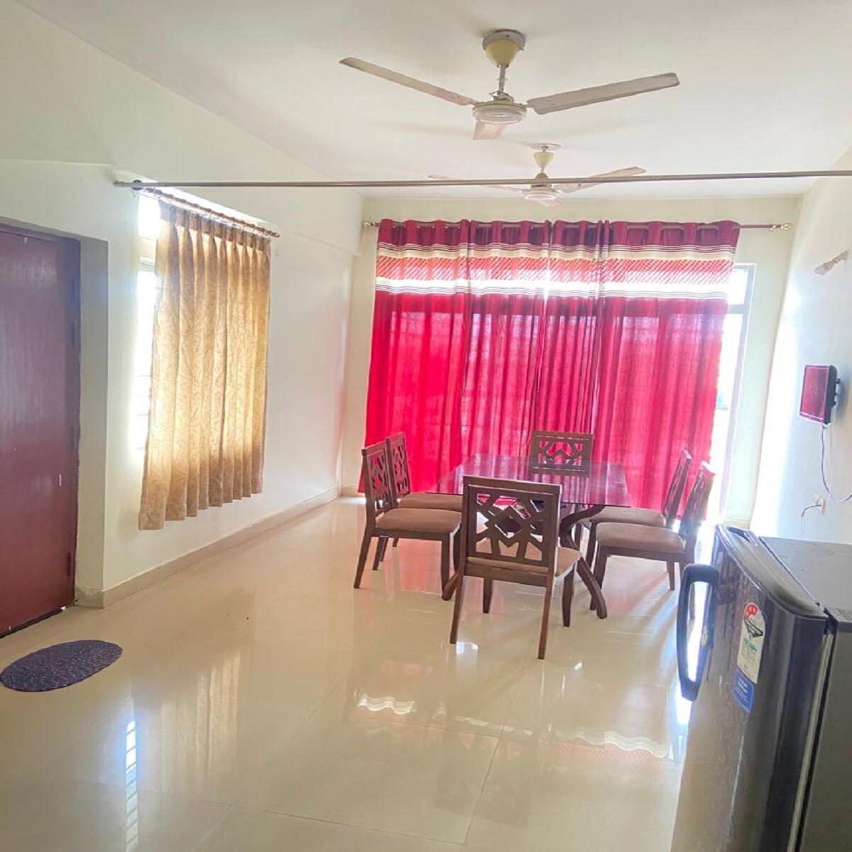Cozy Crib Spacious 3 BR Near Panzabari - Tap to explore photos